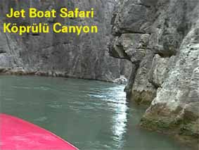 Mit 90 km/h durch die Schluchten